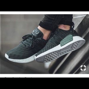 NEW Adidas NMD R2 Utility Green Sz 9
